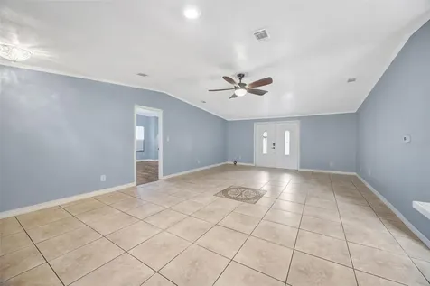19115 Adirondack Terrace Dade City FL 33523