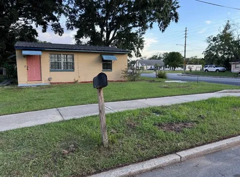 3942 Wells Street N Orlando FL 32805