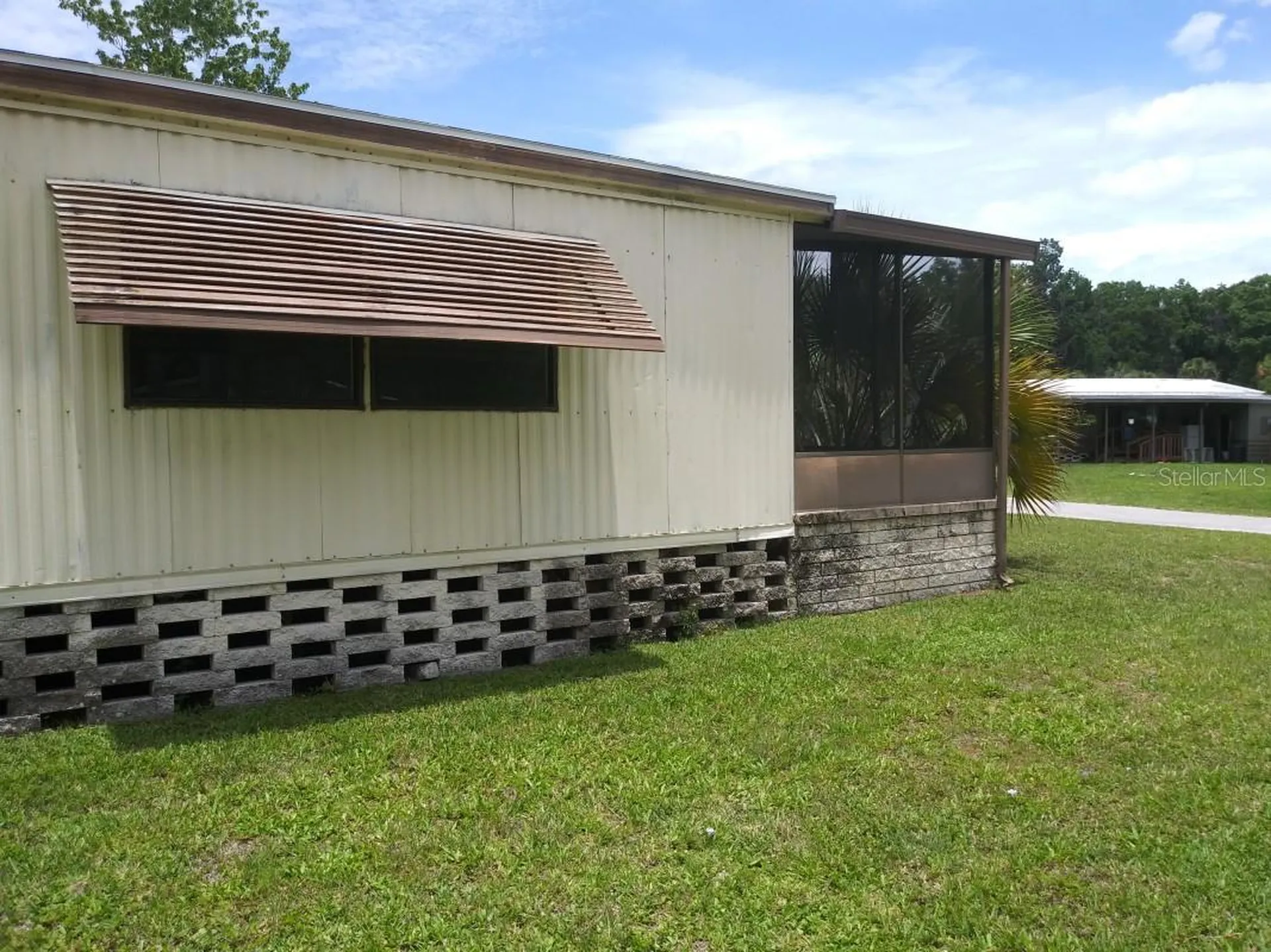 22 Canal Court Lake Panasoffkee FL 33538