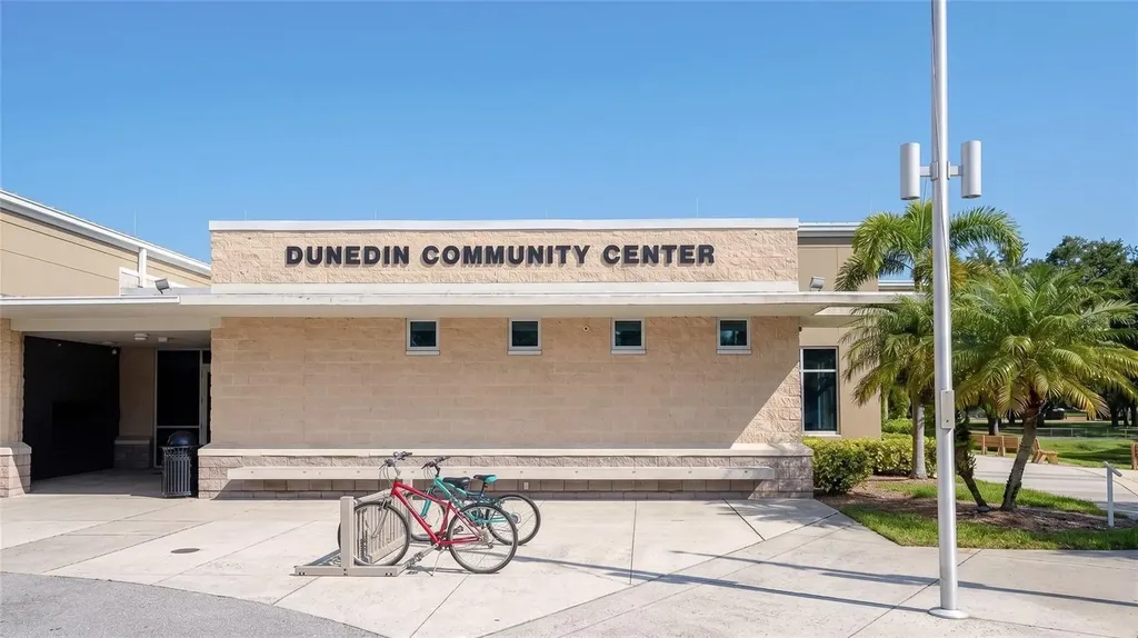 1613 St Catherine Drive E Dunedin FL 34698