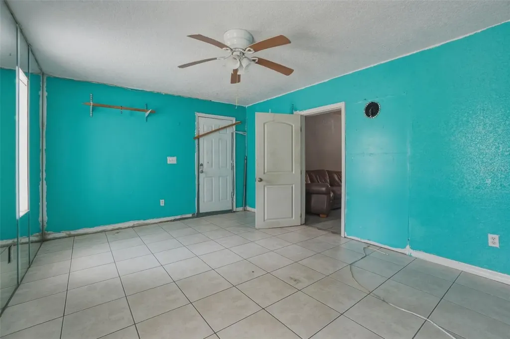 912 Paul Street Orlando FL 32808