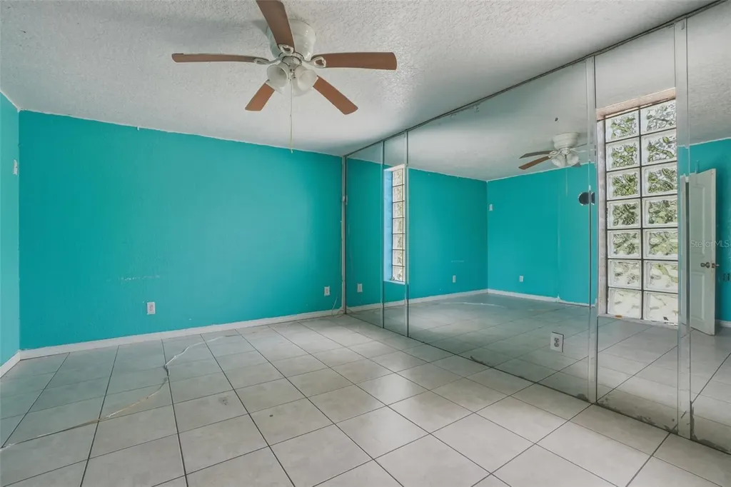 912 Paul Street Orlando FL 32808