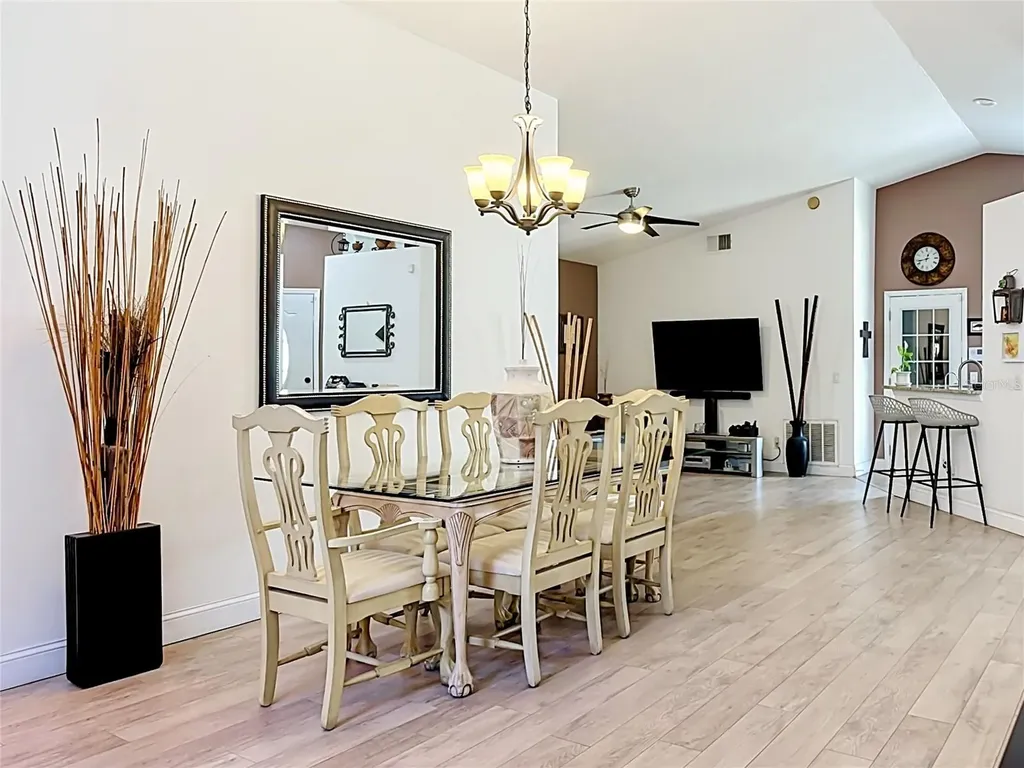 14208 Avonlea Court Orlando FL 32824