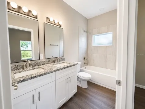5028 Finders Court Tampa FL 33617