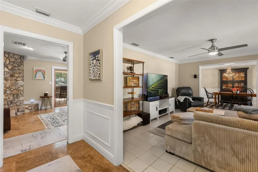 180 Springwood Trail Altamonte Springs FL 32714