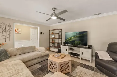 180 Springwood Trail Altamonte Springs FL 32714