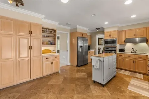 180 Springwood Trail Altamonte Springs FL 32714