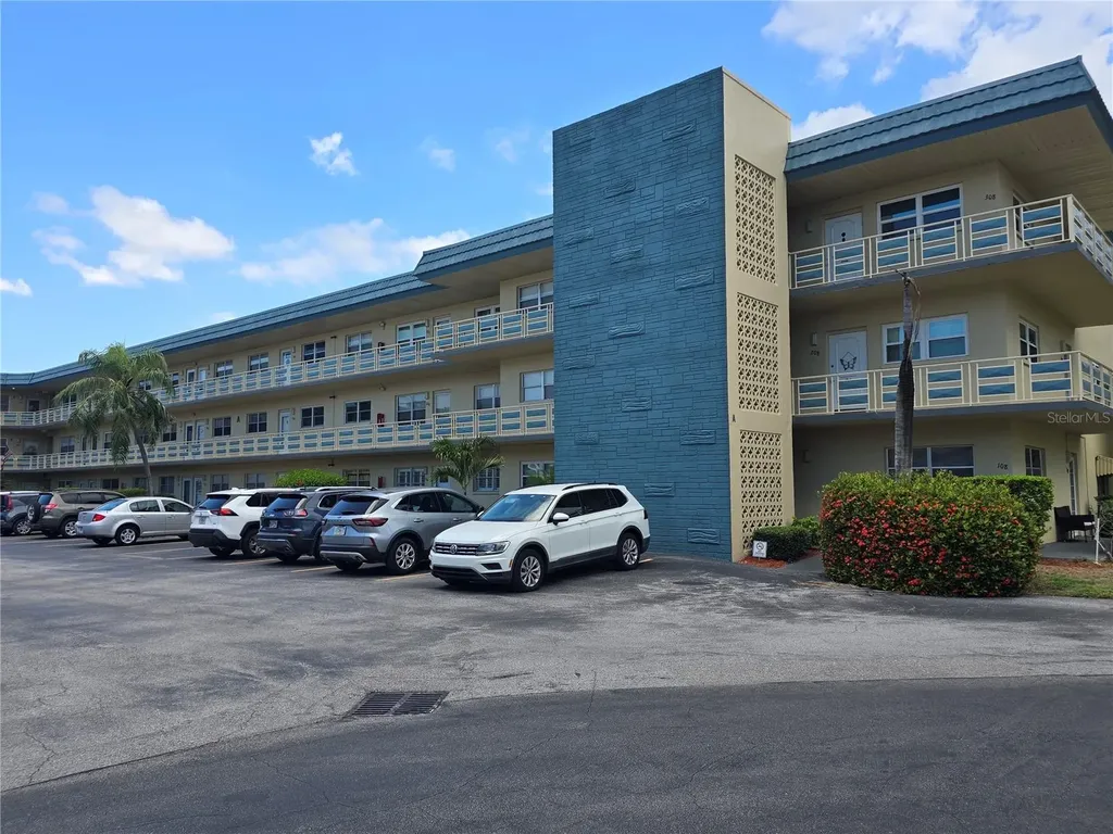 5750 80th Street N St Petersburg FL 33709
