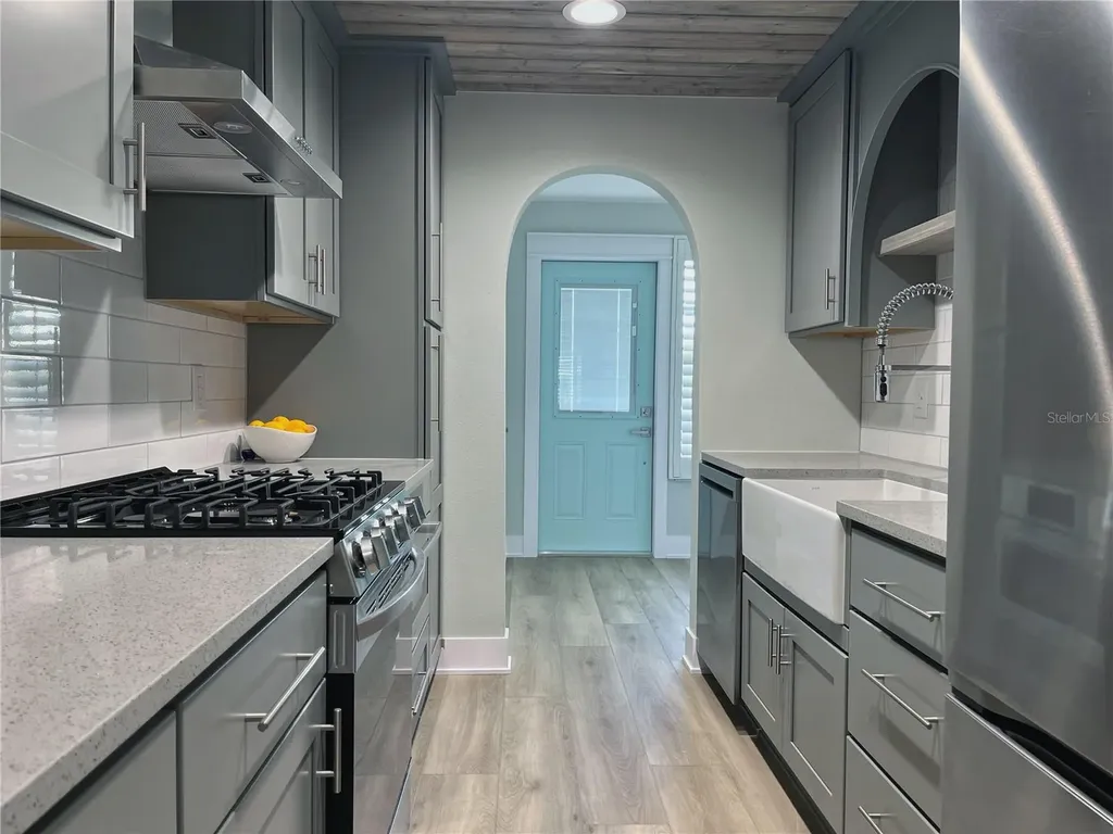 5750 80th Street N St Petersburg FL 33709