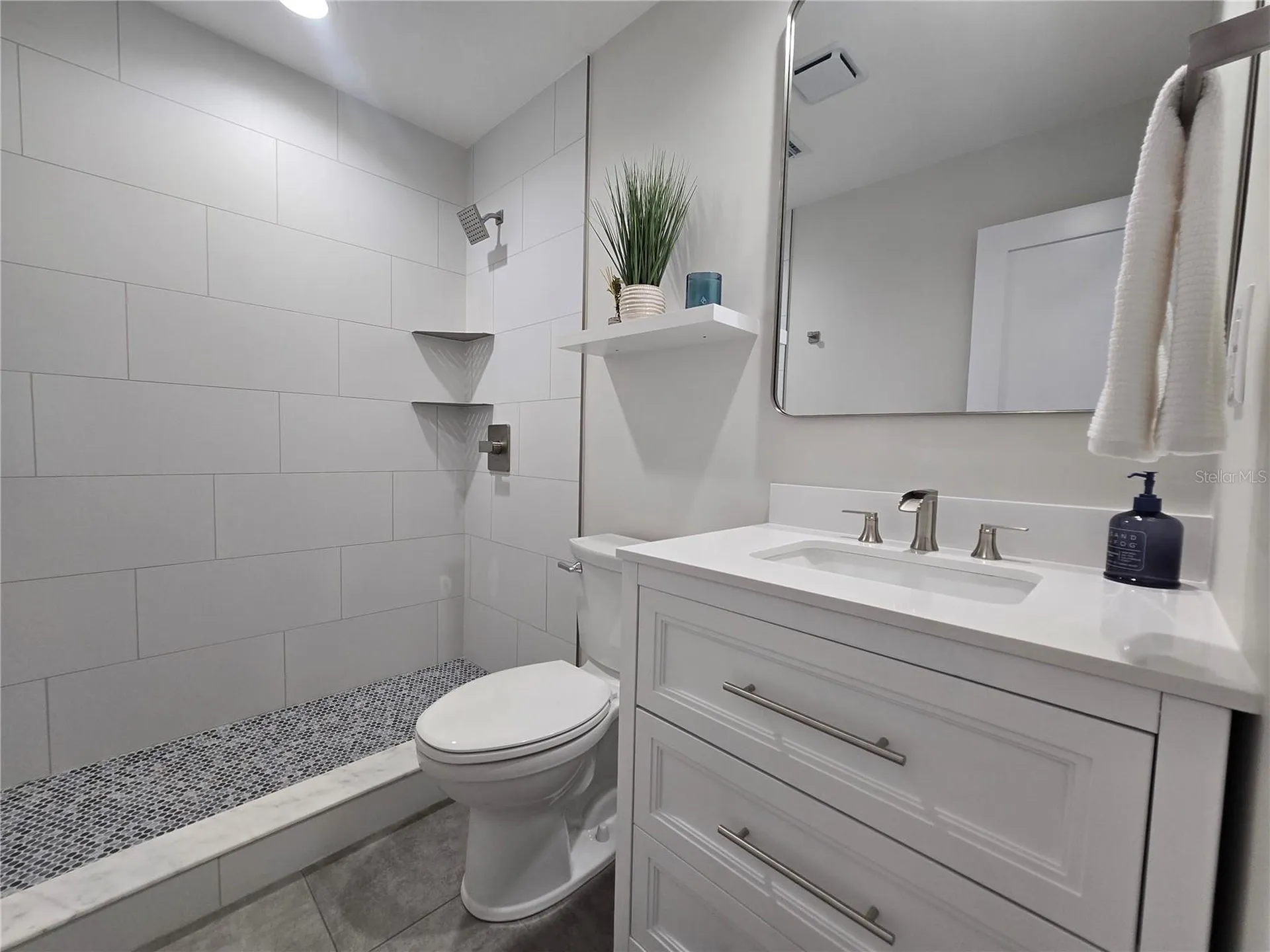 5750 80th Street N St Petersburg FL 33709