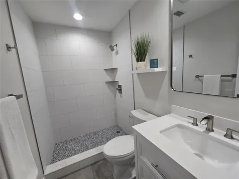 5750 80th Street N St Petersburg FL 33709