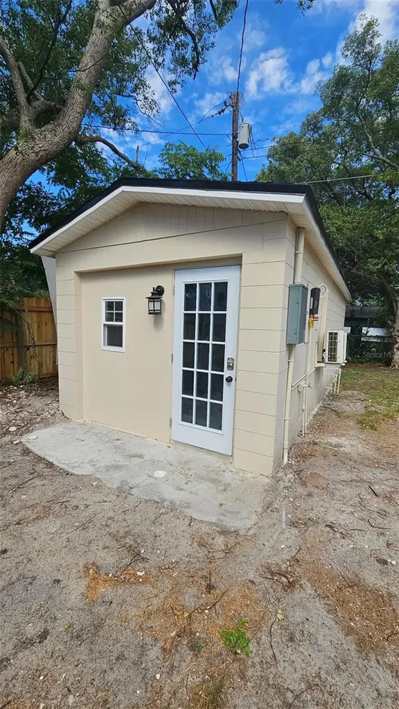 1413 S Warren Avenue Lakeland FL 33803