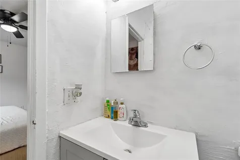 3603 16th Avenue S St Petersburg FL 33711