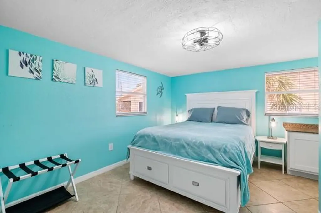 5043 N Beach Road Englewood FL 34223