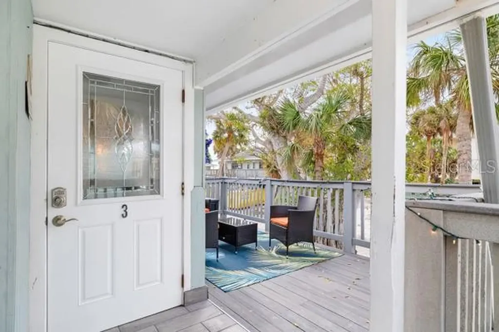 5043 N Beach Road Englewood FL 34223