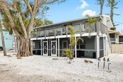 5043 N Beach Road Englewood FL 34223