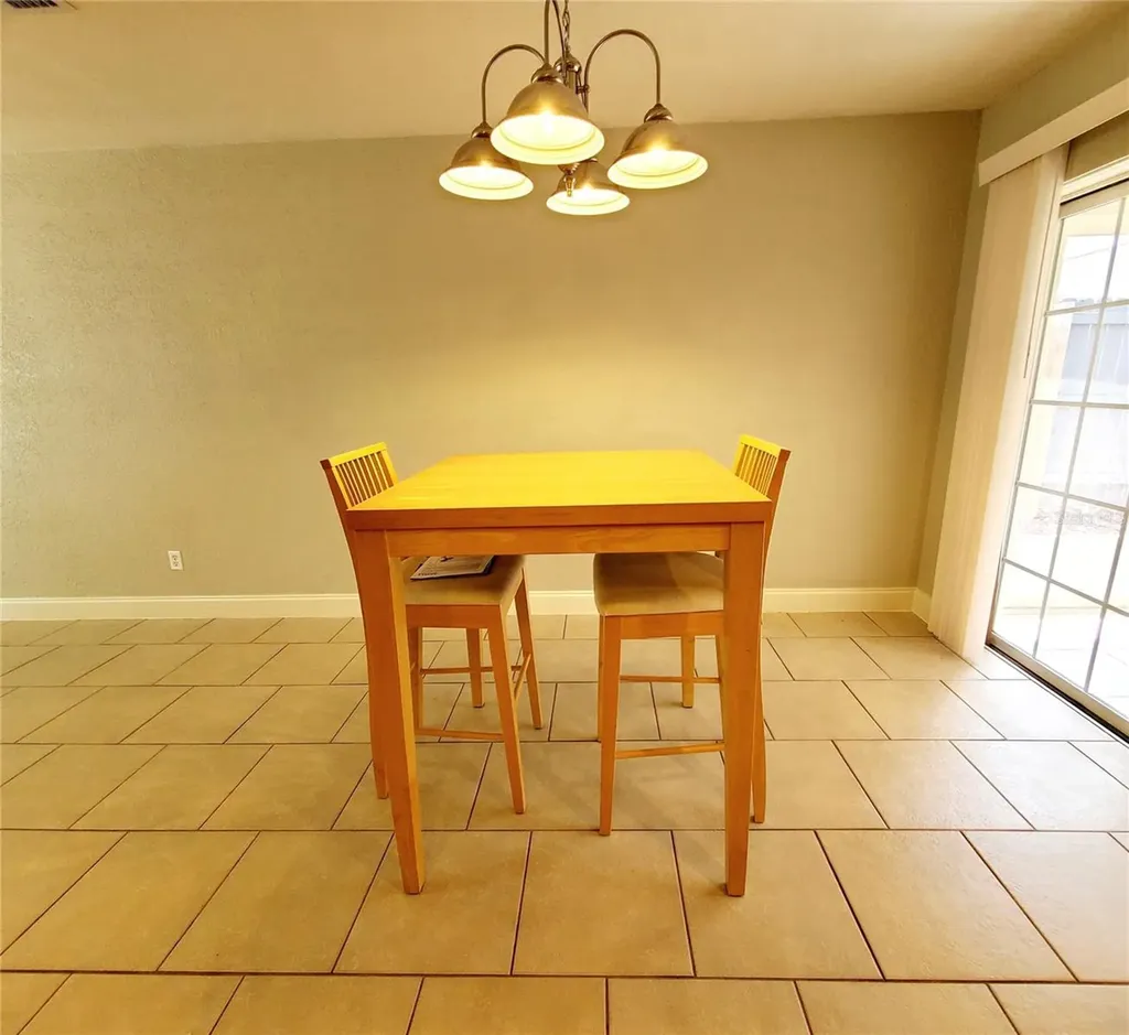 1924 Montego Court Oldsmar FL 34677