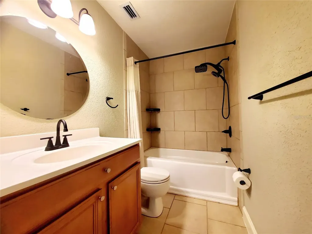 1924 Montego Court Oldsmar FL 34677