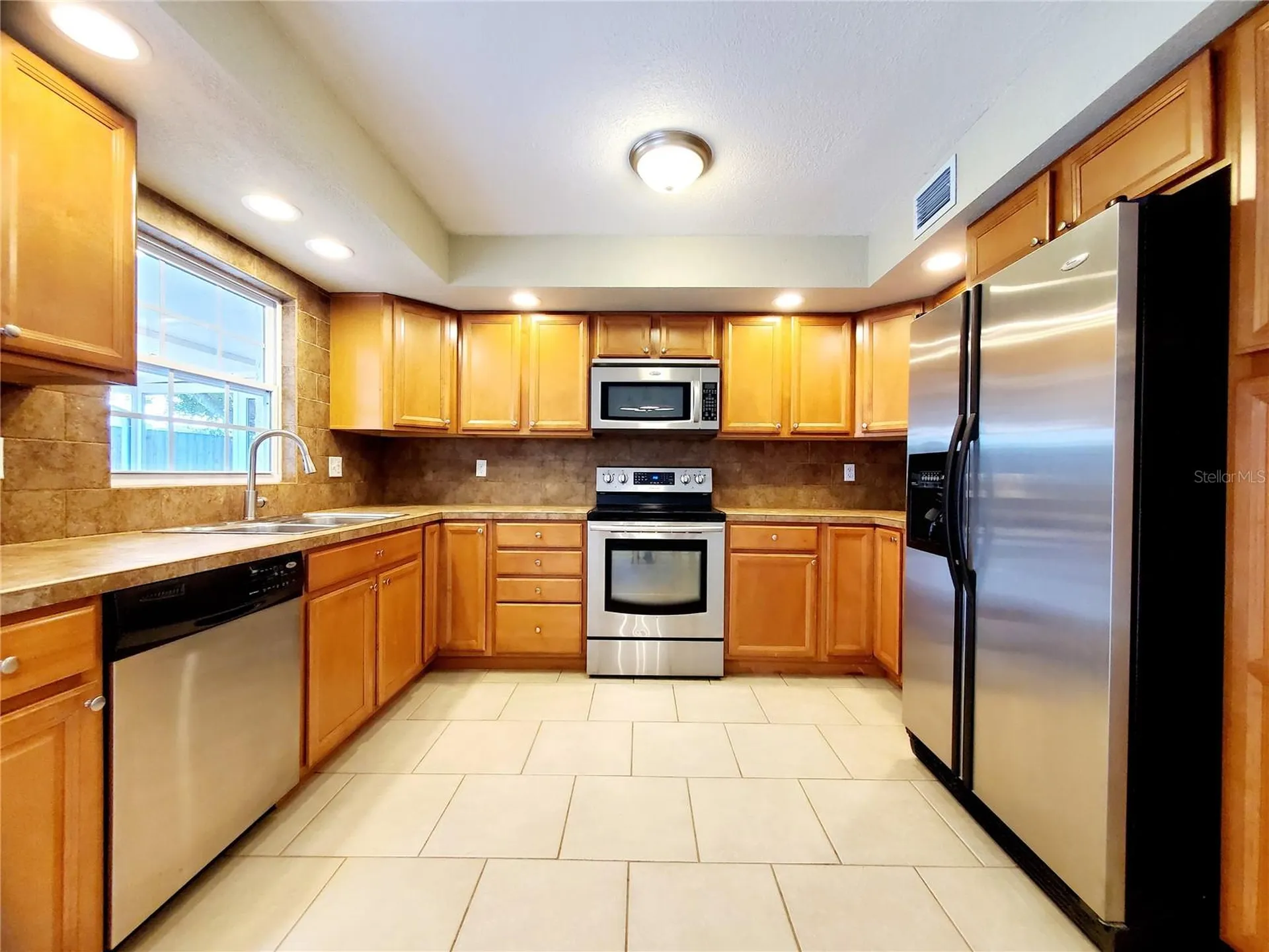 1924 Montego Court Oldsmar FL 34677