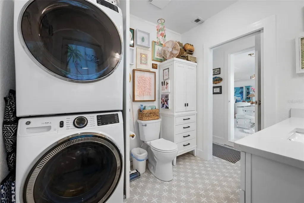 560 79th Street S St Petersburg FL 33707