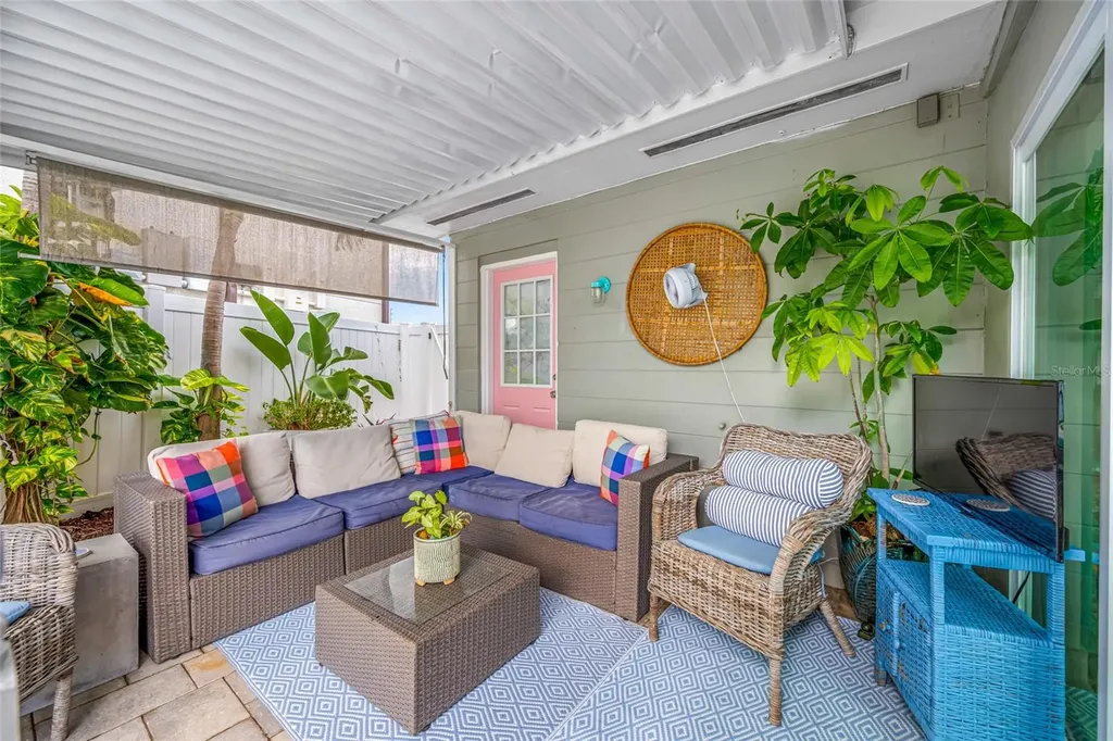 560 79th Street S St Petersburg FL 33707