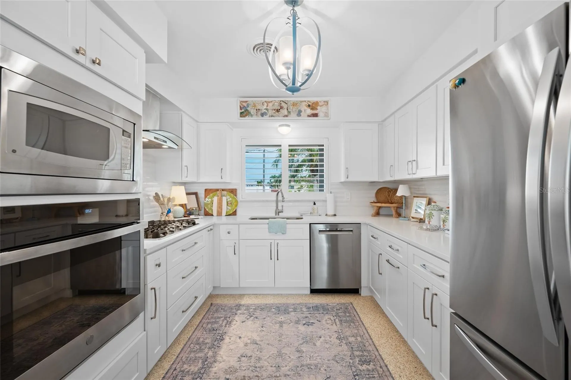 560 79th Street S St Petersburg FL 33707