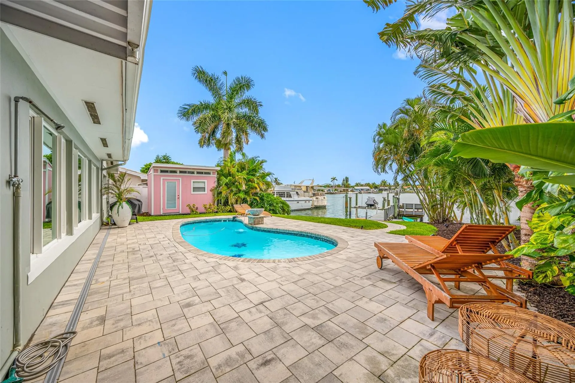 560 79th Street S St Petersburg FL 33707