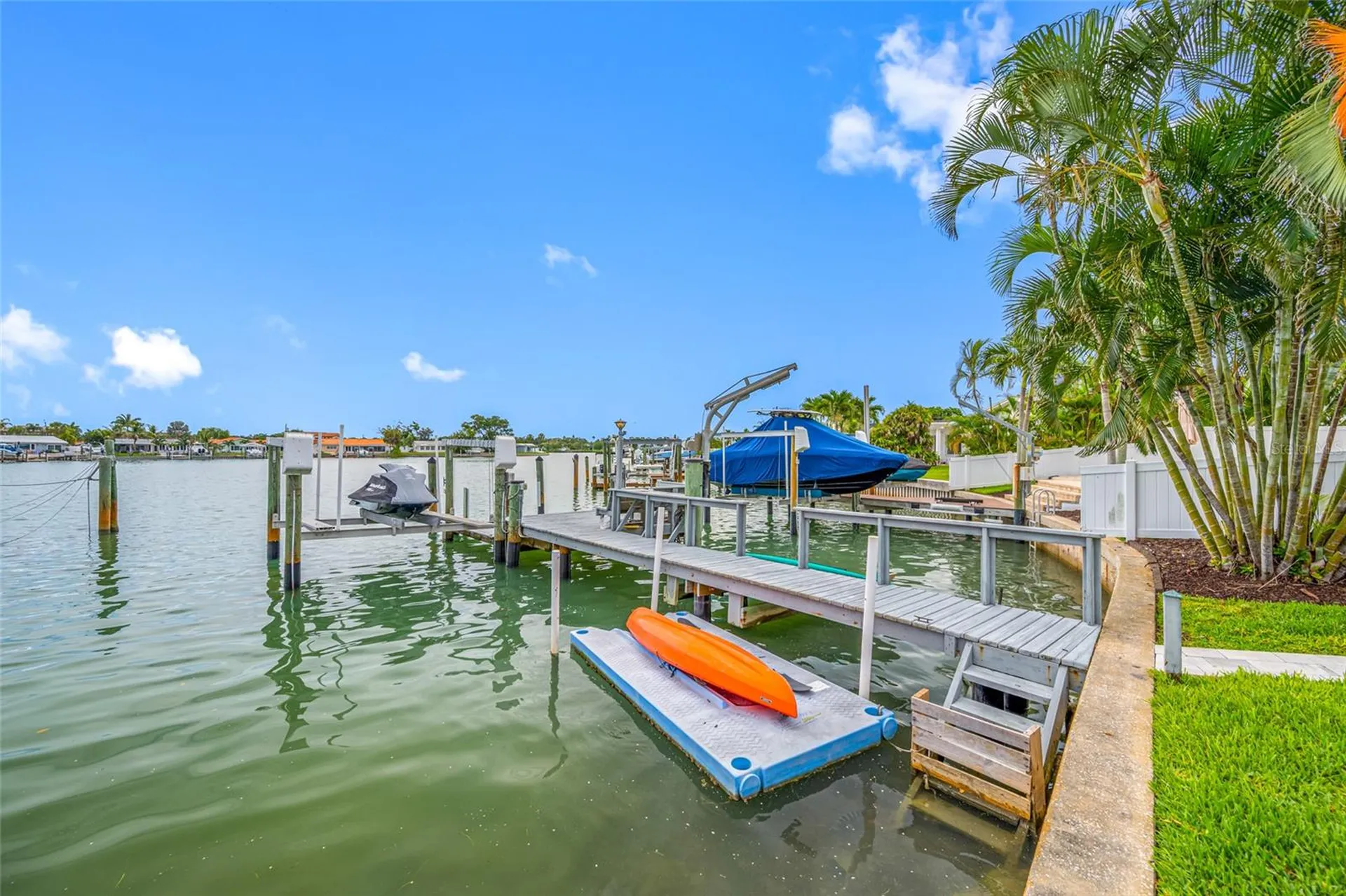 560 79th Street S St Petersburg FL 33707