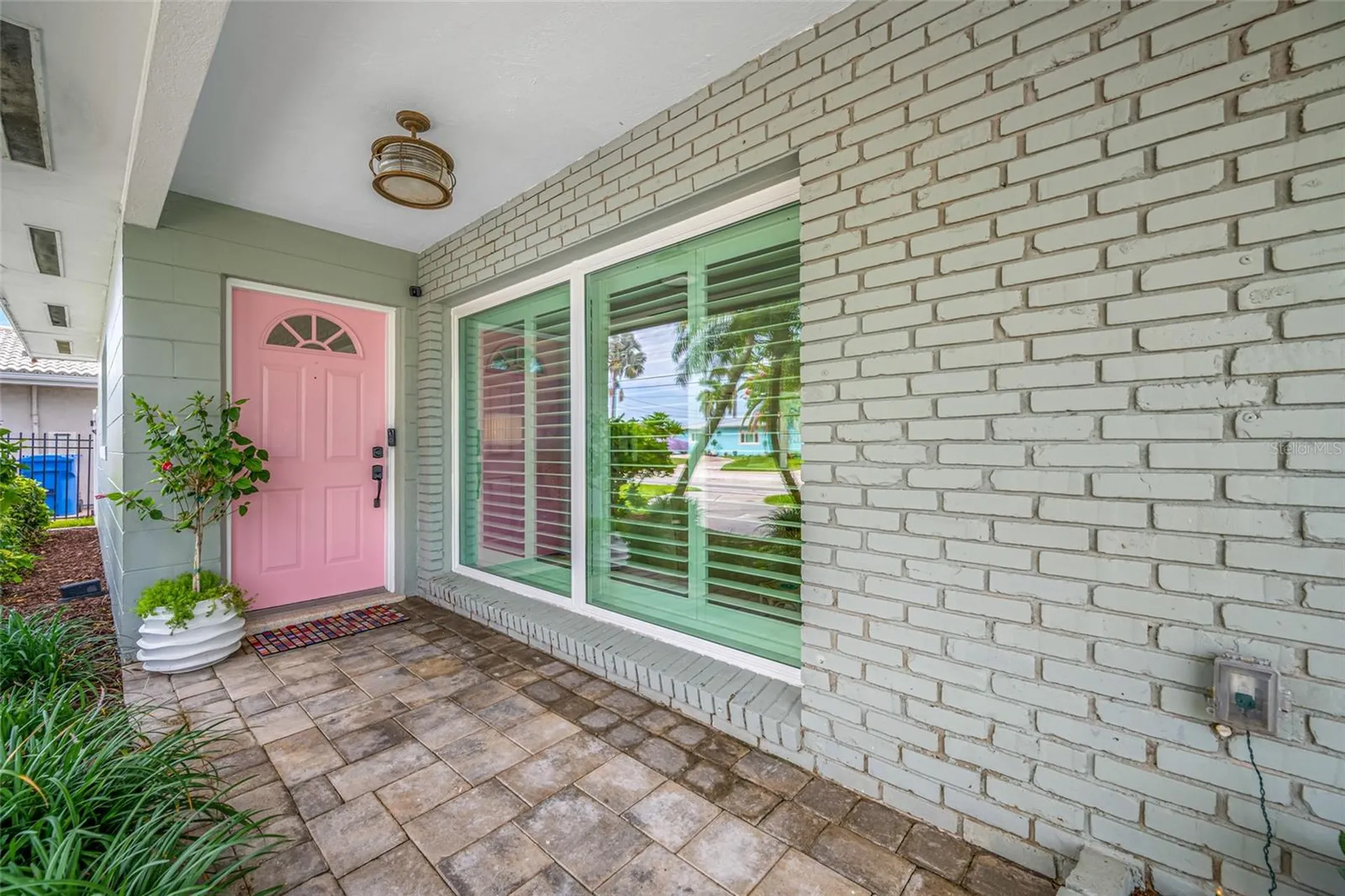 560 79th Street S St Petersburg FL 33707