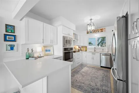 560 79th Street S St Petersburg FL 33707