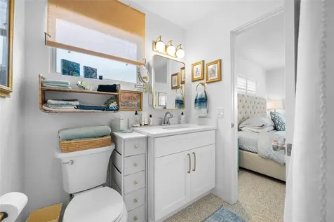 560 79th Street S St Petersburg FL 33707