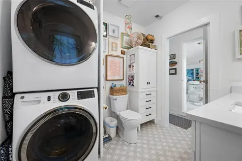 560 79th Street S St Petersburg FL 33707
