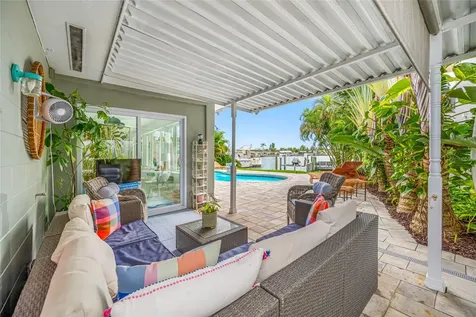 560 79th Street S St Petersburg FL 33707