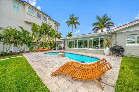 560 79th Street S St Petersburg FL 33707