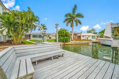 560 79th Street S St Petersburg FL 33707