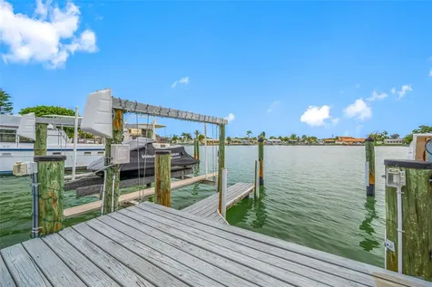 560 79th Street S St Petersburg FL 33707