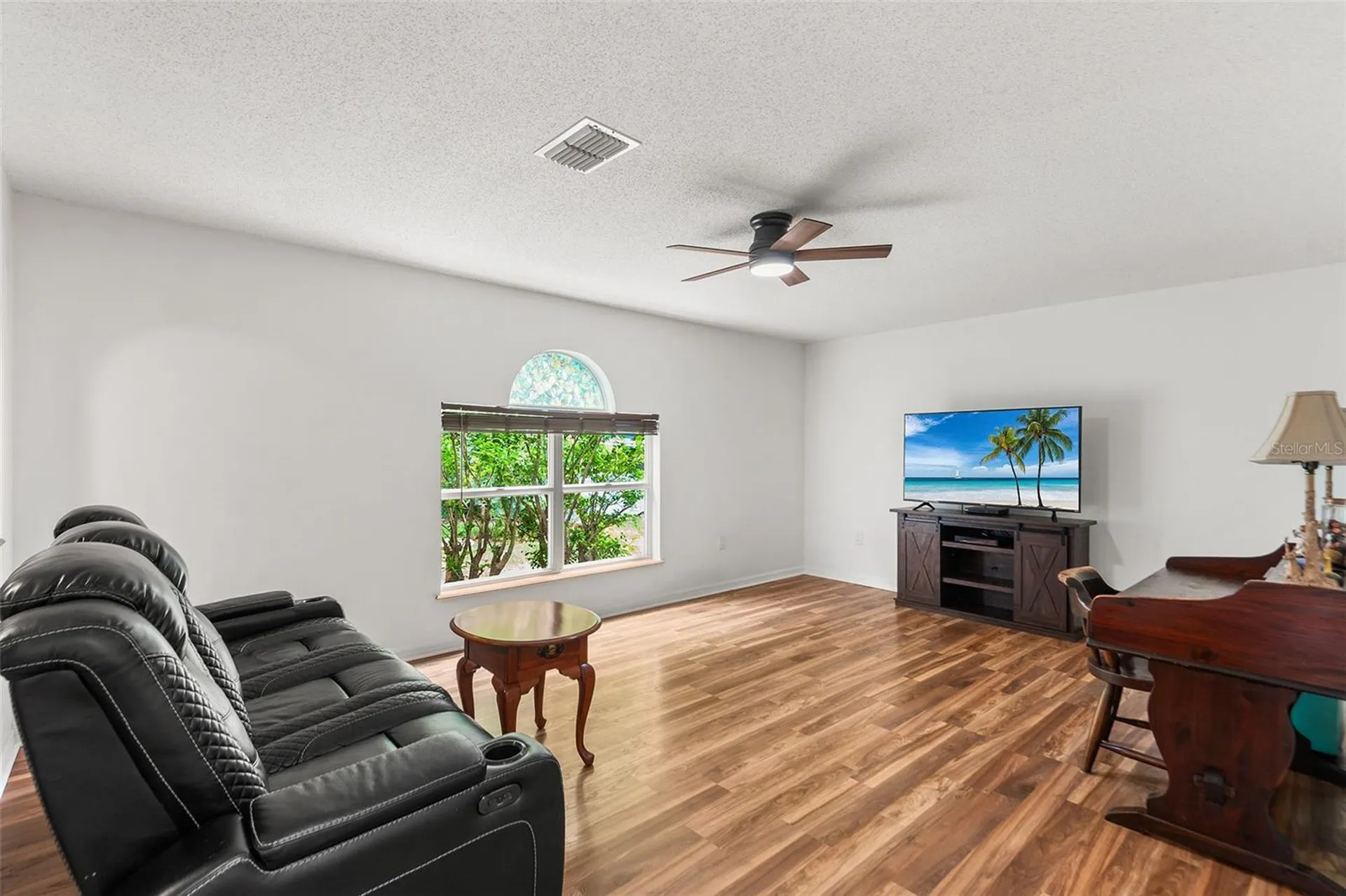 803 Mountbatten Lane Kissimmee FL 34758