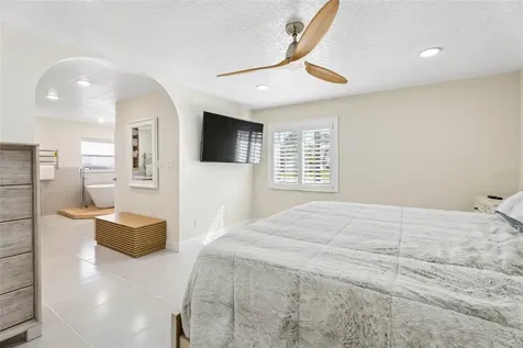 2484 Albany Drive Kissimmee FL 34758