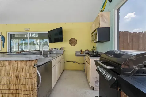 2484 Albany Drive Kissimmee FL 34758