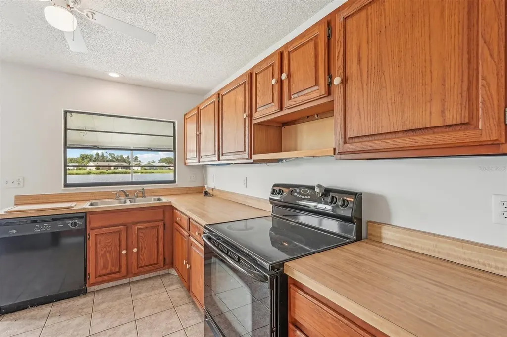 1613 Comfy Court Sun City Center FL 33573