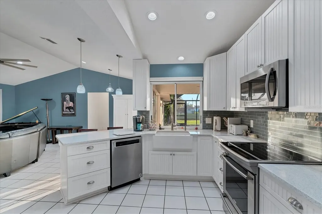25 Fairway Road Rotonda West FL 33947