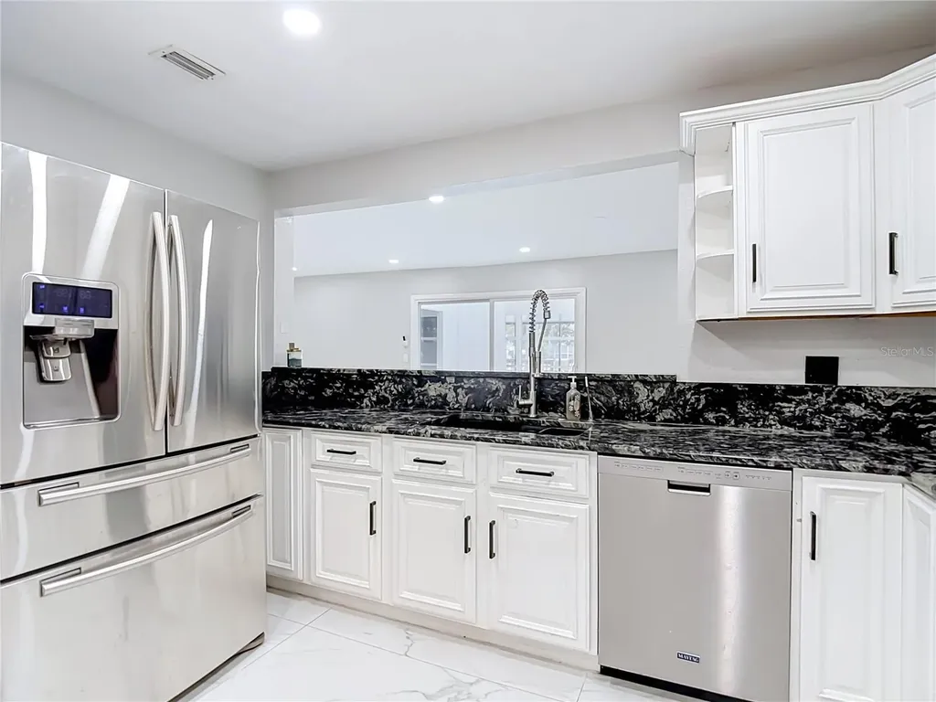 8725 Bay Pointe Drive Tampa FL 33615