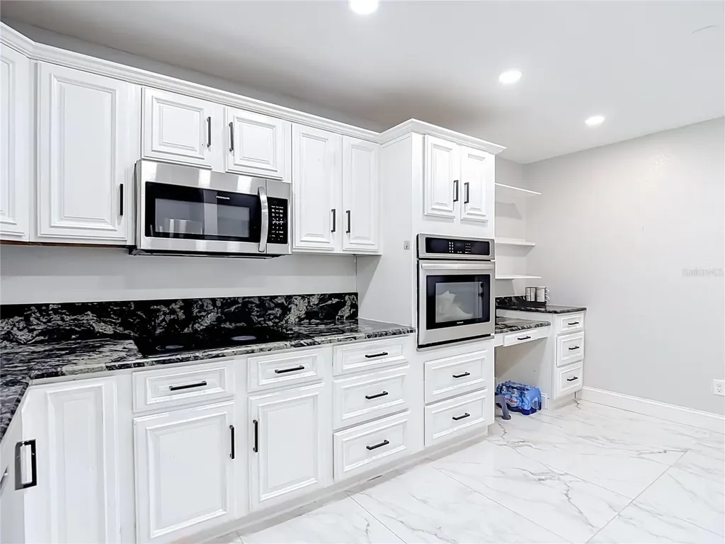 8725 Bay Pointe Drive Tampa FL 33615