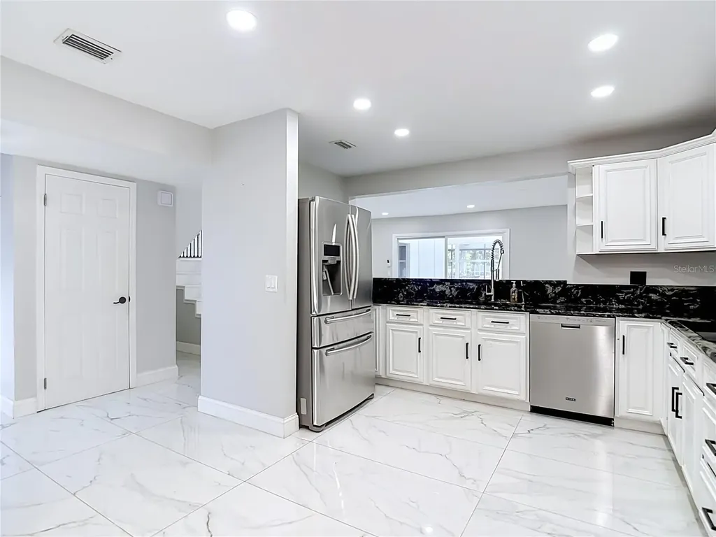 8725 Bay Pointe Drive Tampa FL 33615