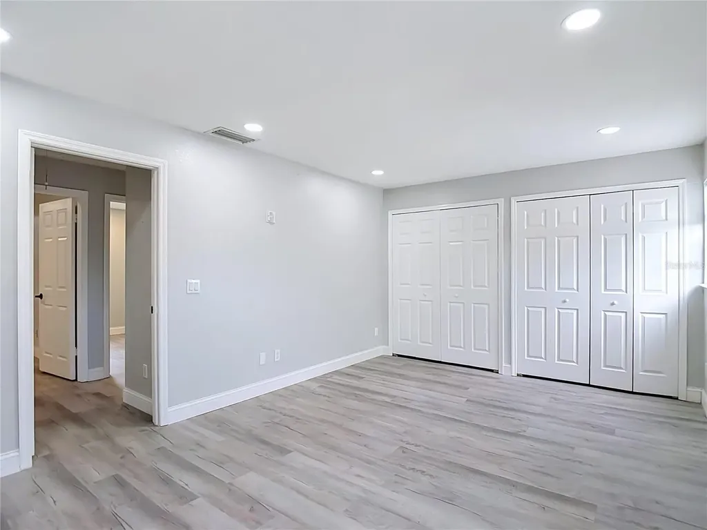 8725 Bay Pointe Drive Tampa FL 33615