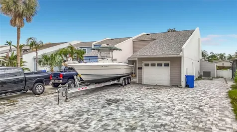 8725 Bay Pointe Drive Tampa FL 33615