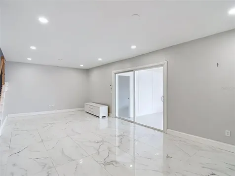 8725 Bay Pointe Drive Tampa FL 33615