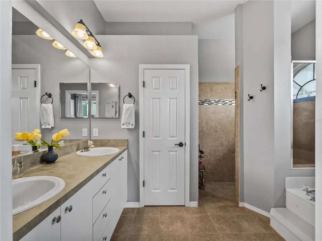 4122 Middle River Terrace Ellenton FL 34222