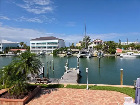 11820 Capri Circle S Treasure Island FL 33706