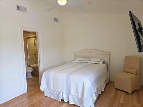 11820 Capri Circle S Treasure Island FL 33706